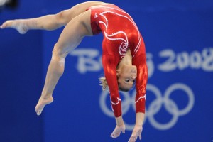 开云下载-太阳斩落湖人，世界排名争夺战中的宿命对决与时代隐喻